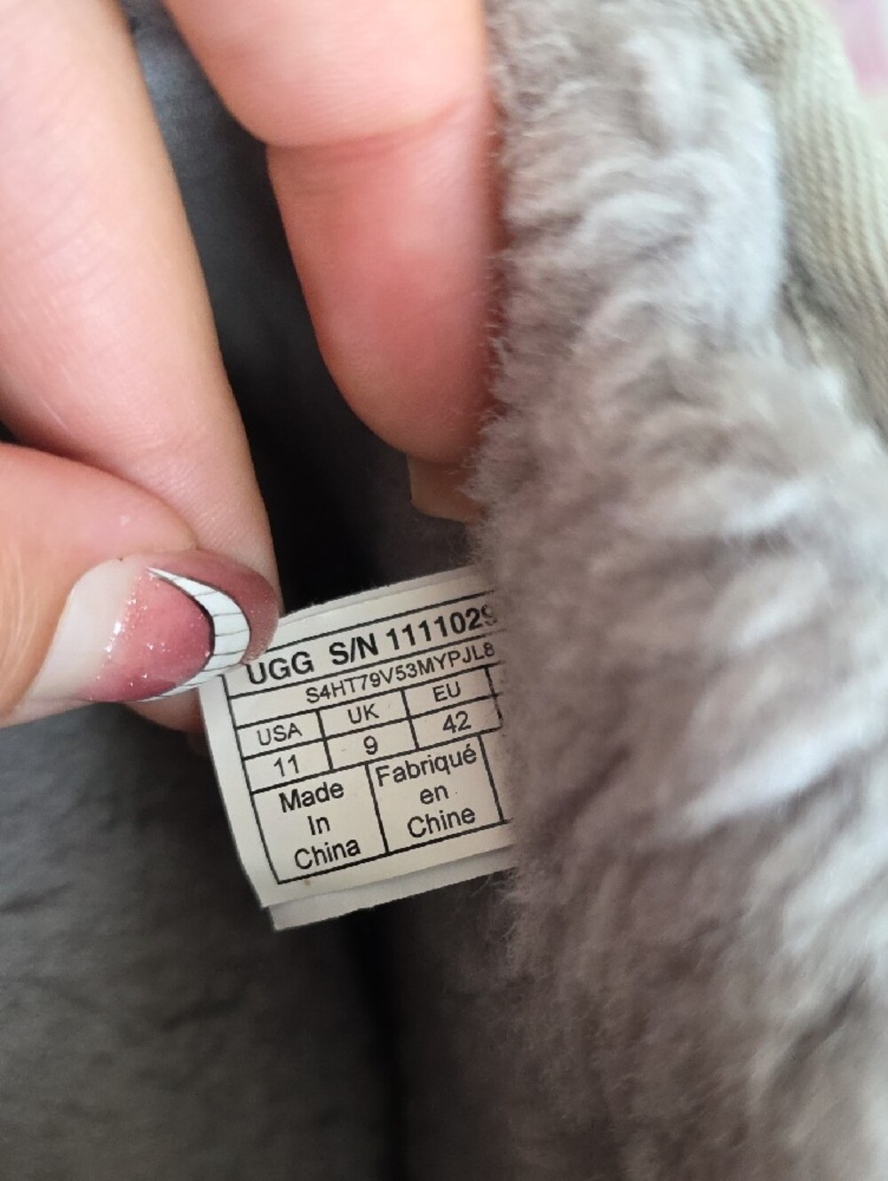 LIMITED RARE UGG Gray Shearling-Lined Boot Interior With Denim Stars And Sequin - Picture 5 of 9